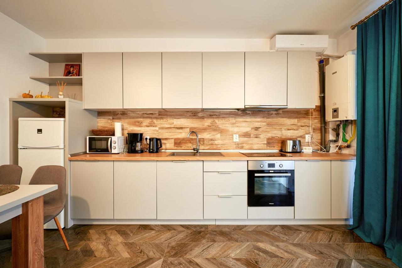 Nuuc Apartment *
